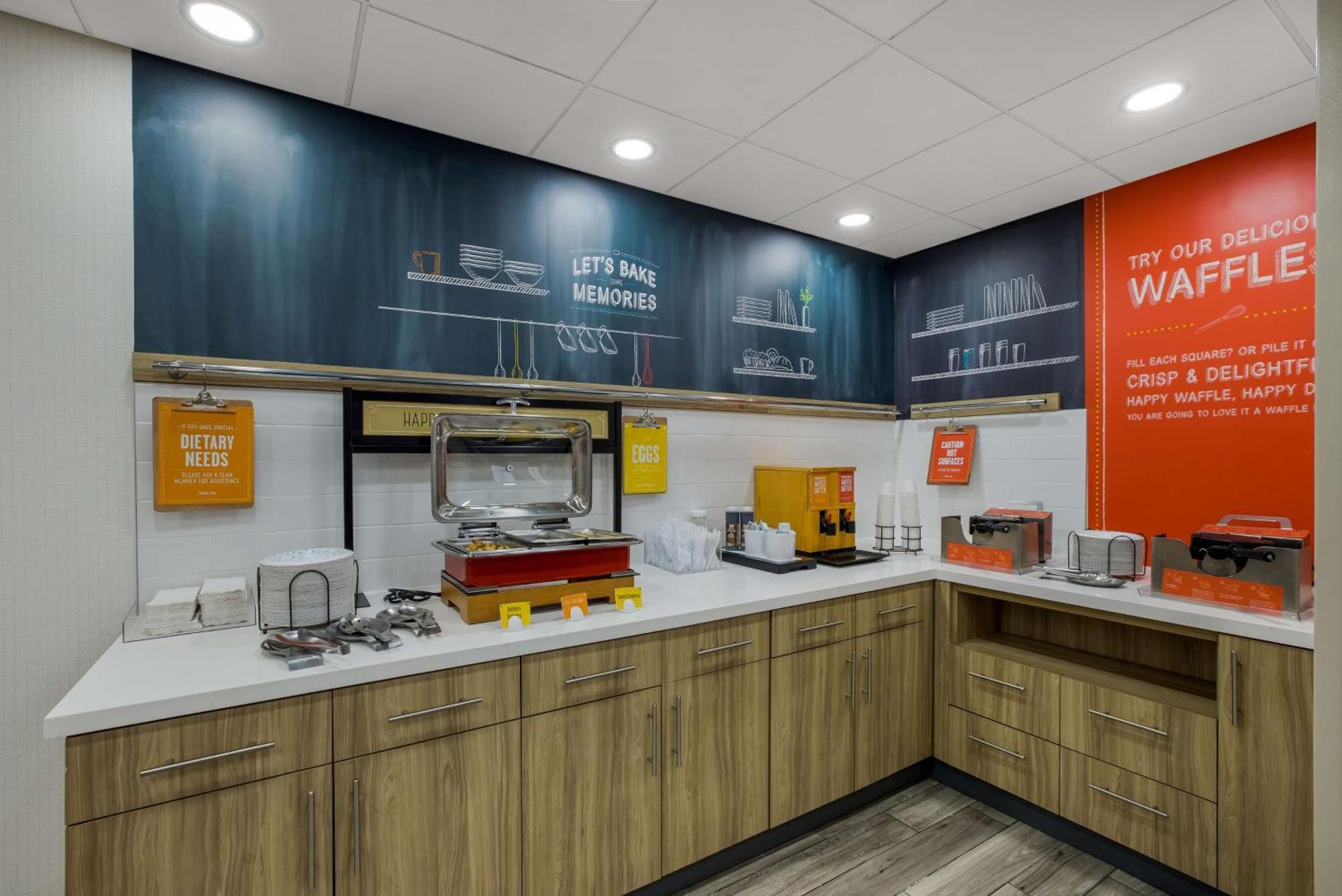 Hampton Inn Linden Exteriör bild